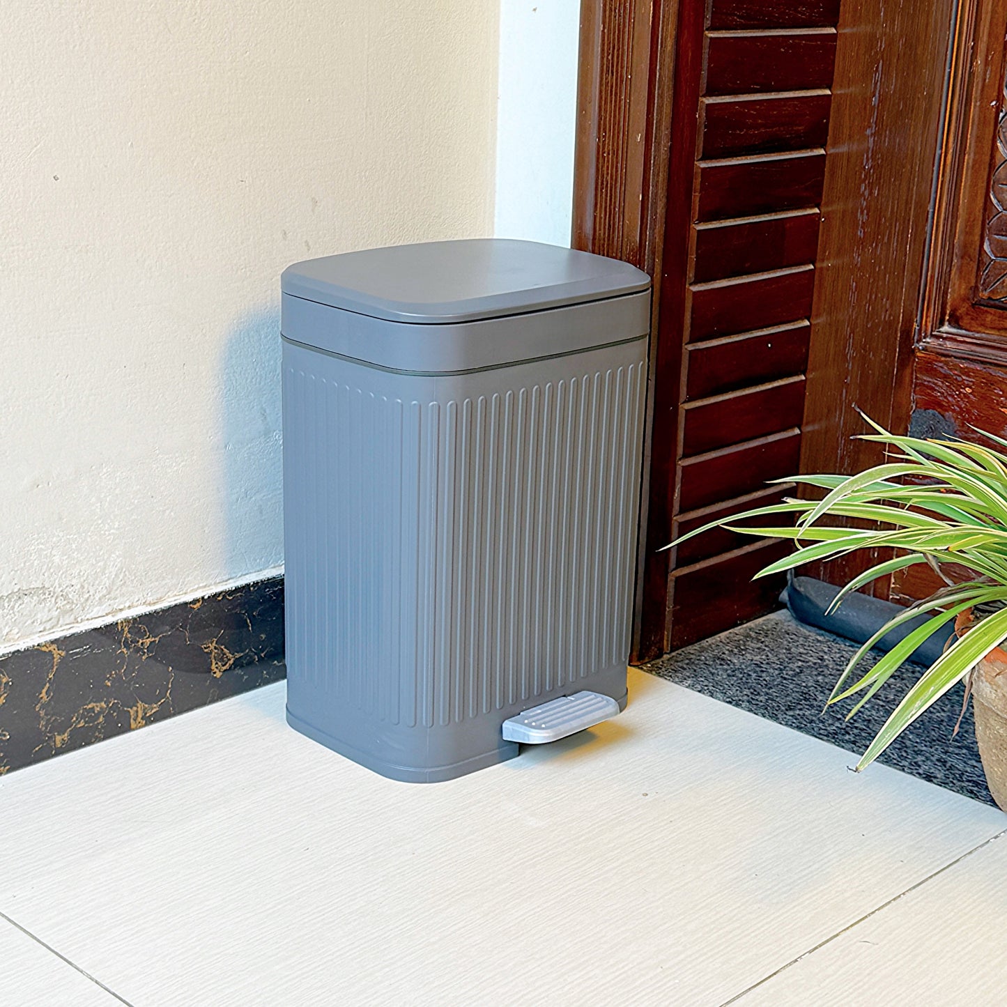 Modern Dual Action Press & Step Waste Bin
